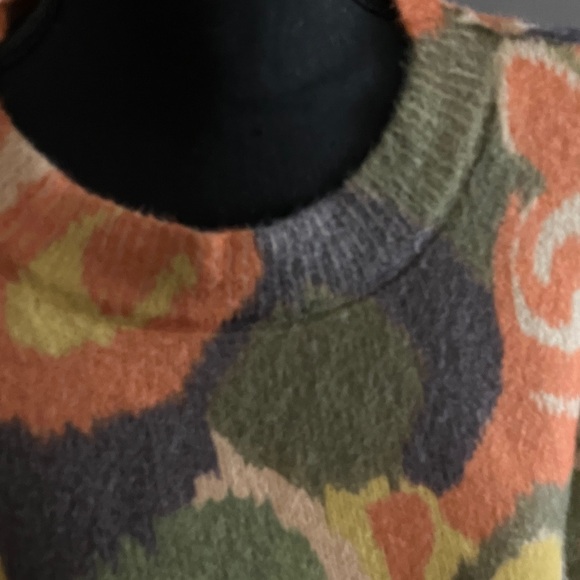 Colorful Abstract Patterned Sweater - Picture 2 of 4